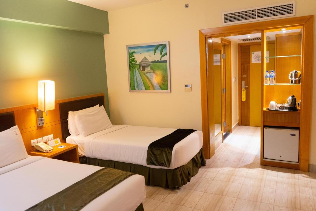 Holiday Inn Dar Es Salaam, An Ihg Hotel Exterior photo